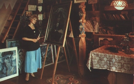 В мастерской художницы.